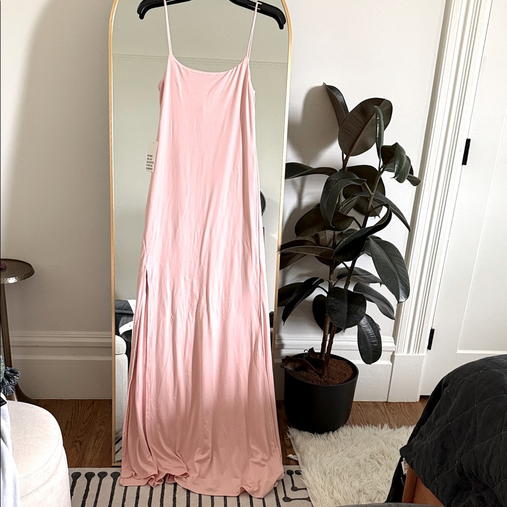 BUMPSUIT Elegant Pink Maxi Dress